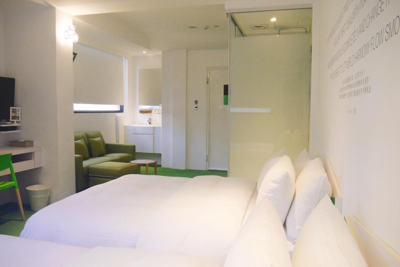 Time Flyer Hotel Taichung Eksteriør bilde