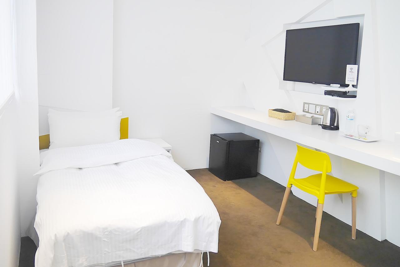 Time Flyer Hotel Taichung Eksteriør bilde