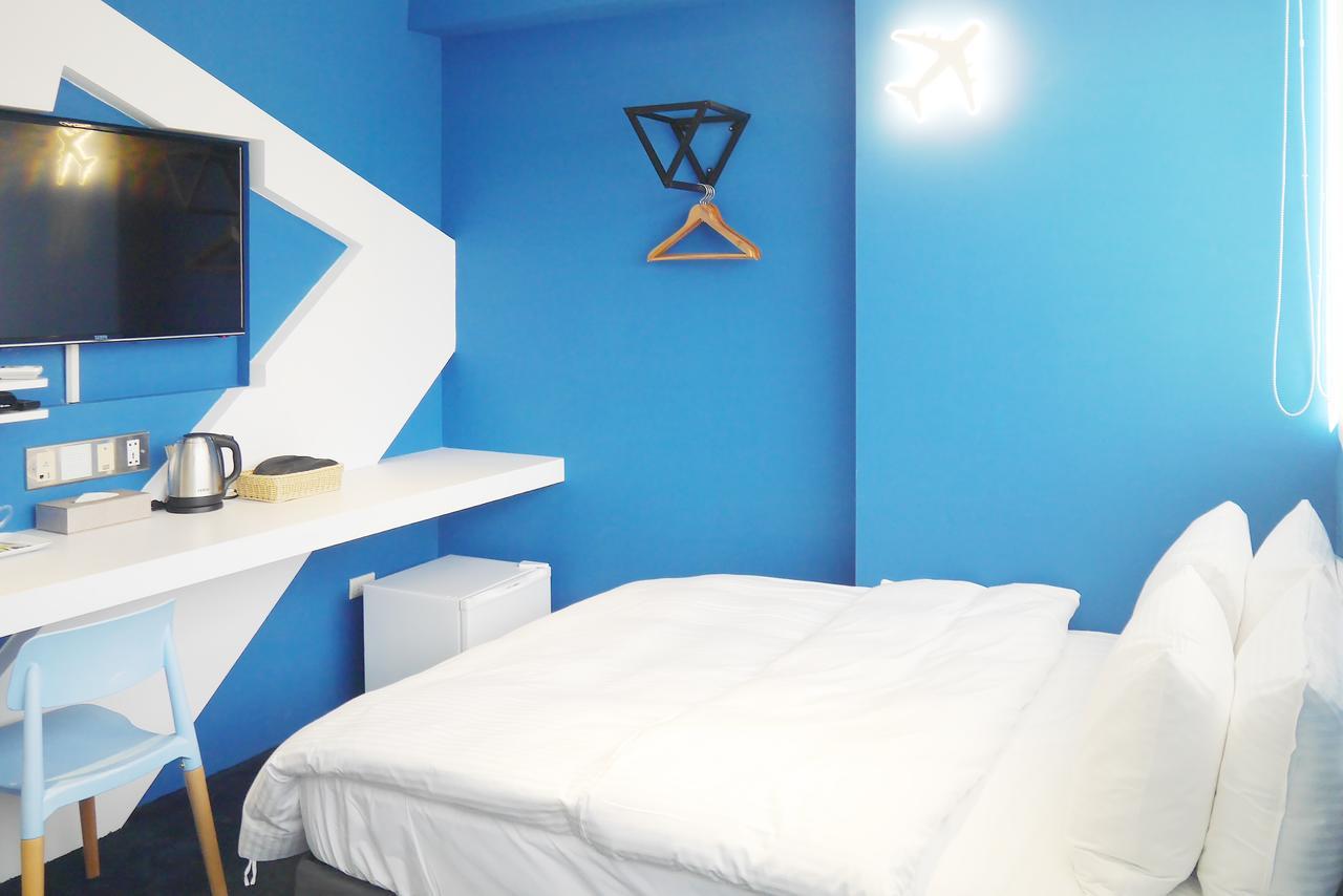 Time Flyer Hotel Taichung Eksteriør bilde